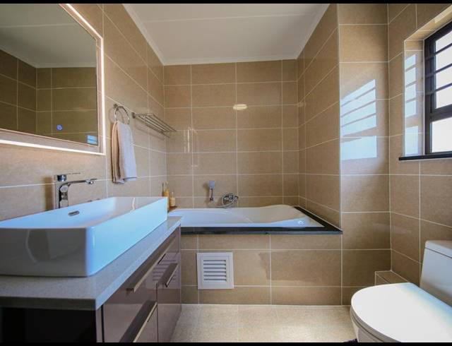2 BEDROOM PROPERTY TO RENT IN BLUE HILLS